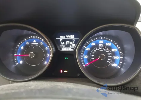 2014 Hyundai Elantra Se z USA, uszkodzony, nr VIN 5NPDH4AE5EH468540